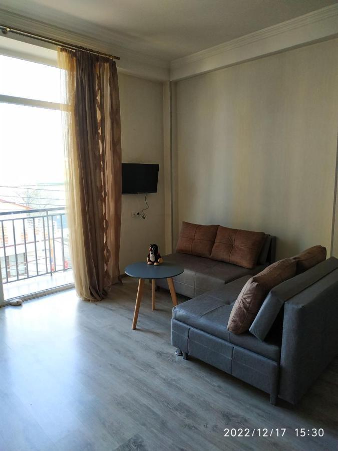 Apartment Sandra Тбілісі Екстер'єр фото