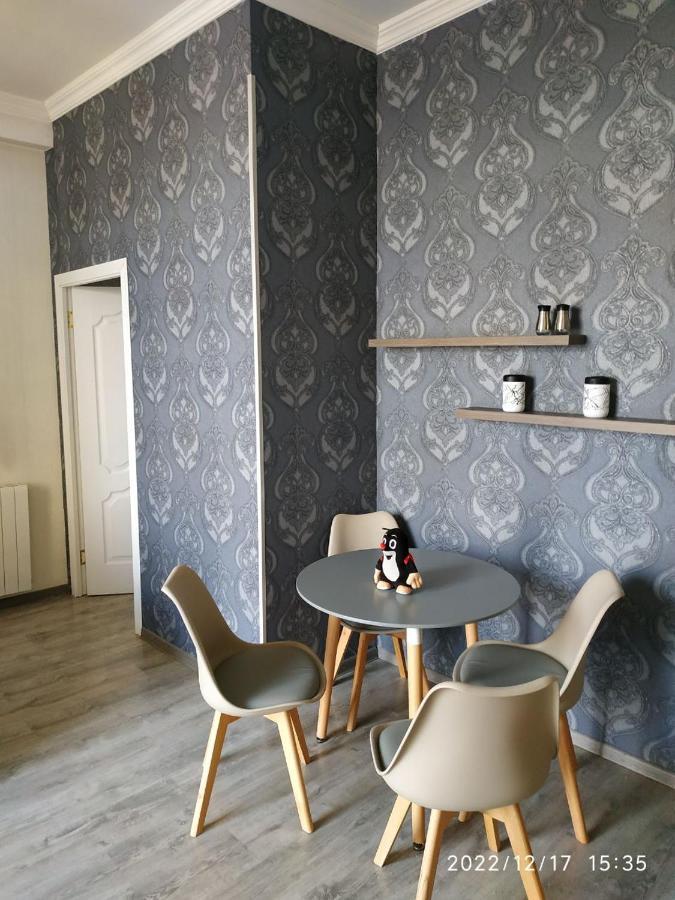 Apartment Sandra Тбілісі Екстер'єр фото
